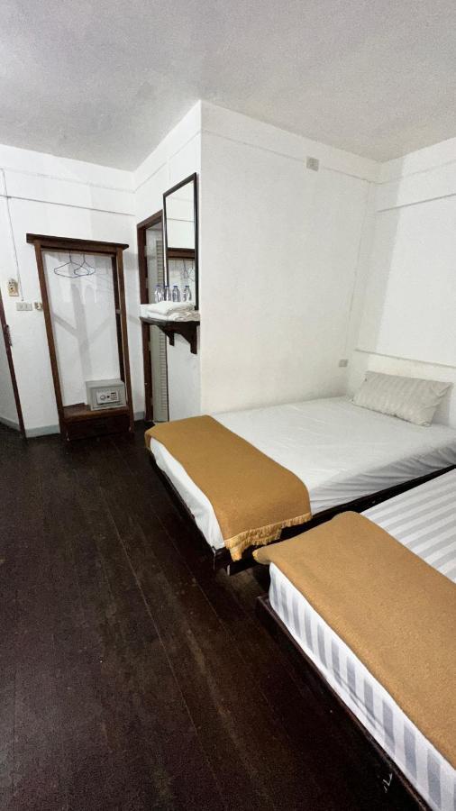 Relax Guest House Patong Exterior foto