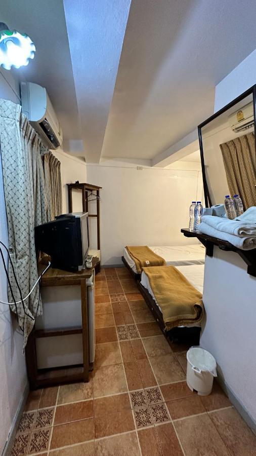 Relax Guest House Patong Exterior foto